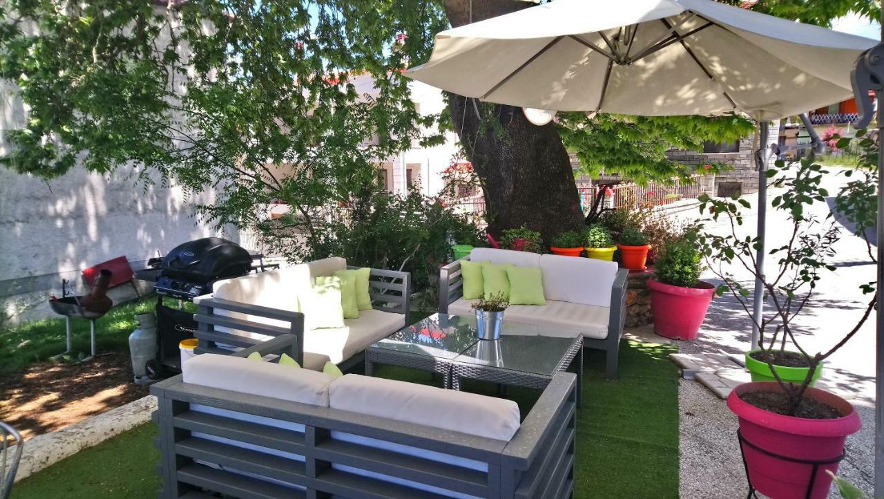 Alpina Suites Kastoria Exteriör bild