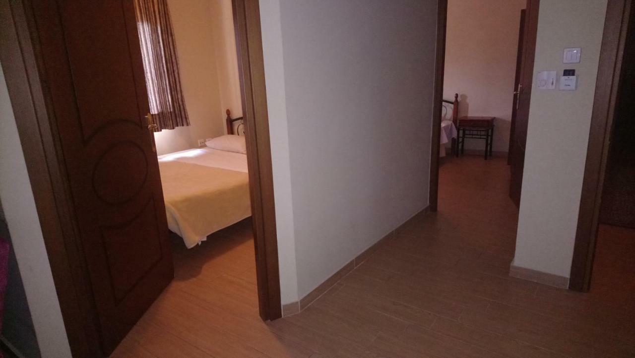Alpina Suites Kastoria Exteriör bild
